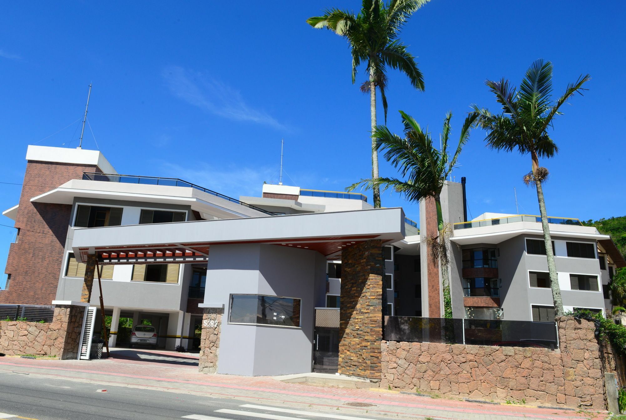 Boulevard Ponta Das Canas Governador Celso Ramos Extérieur photo